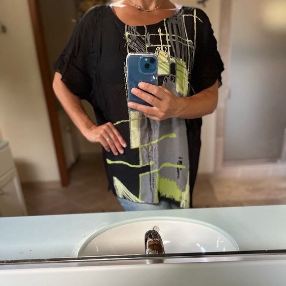 Dinah Lee Tops - Dinah Lee brand top, mixed green, black, white colors.